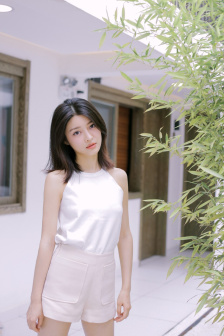 女兵战俘营电影完整版在线播放